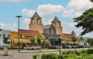 Summarecon Villaggio Outlet